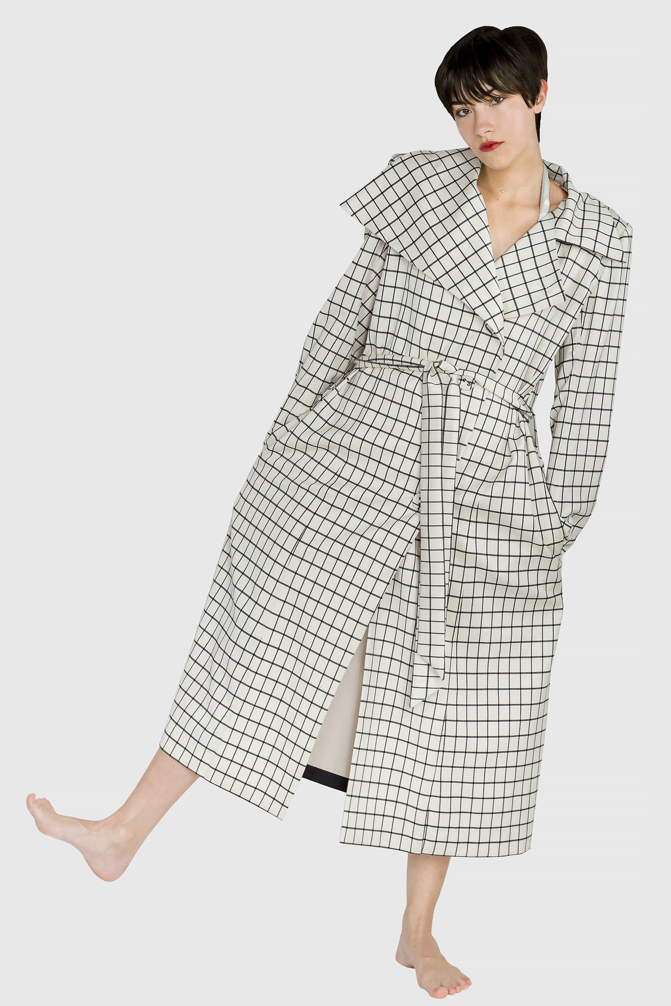 film noir women's trench coat, long, black and white, grid pattern, large collar , vintage elegant, designed by Ruxandra, tailored in soft wool