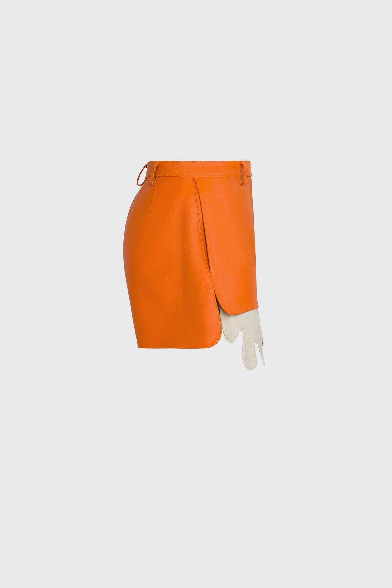curvy shorts, with belt loops for belts or cords, easy to accessorize, outfit of the day, modern design, club shorts, Coachella music festival style, worn by Miley Cyrus 